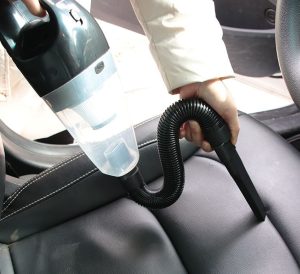2128842269642.jpg Auto Vacuum Cleaner